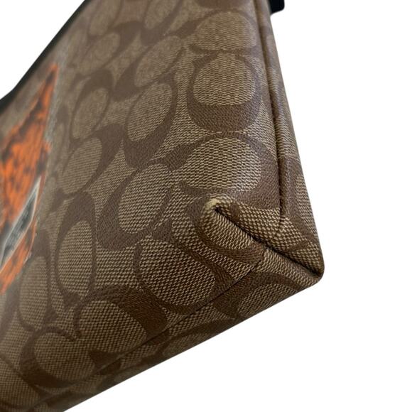 Coach File Crossbody in Signature Canvas Black Leather with Vandal Gummy Bear - Picture 8 of 10